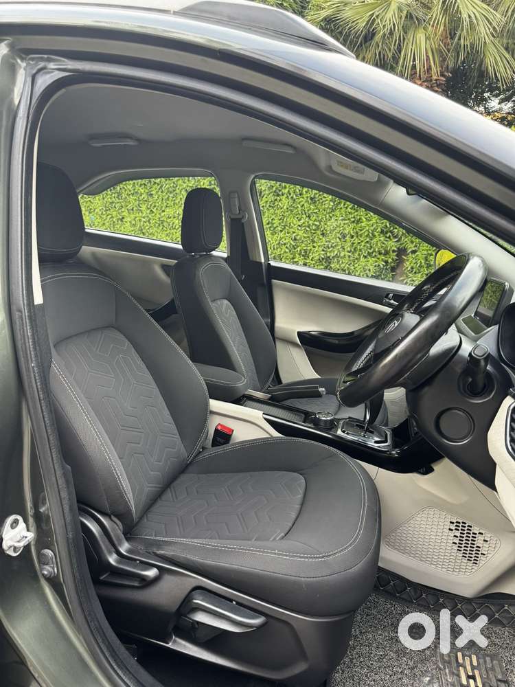 Tata Nexon 1.2 Revotron Xza Plus, 2023, Petrol