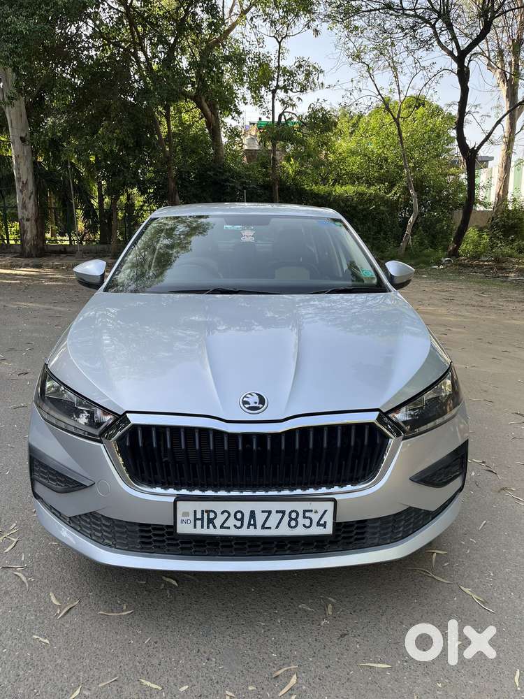 Skoda Slavia Active 1.0l Tsi Mt, 2022, Petrol