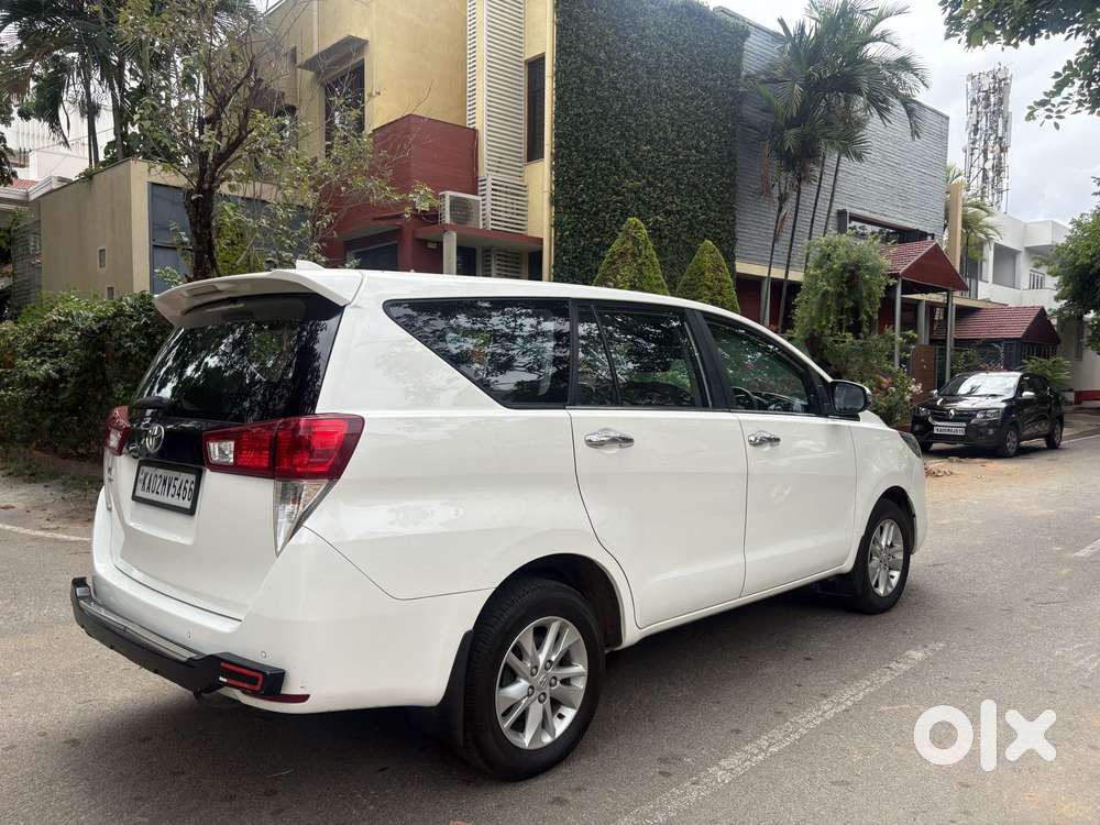 Toyota Innova Crysta 2.4 G Mt 7 Str, 2024, Diesel