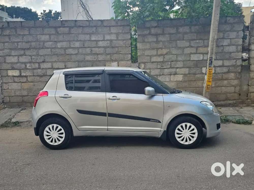 Maruti Suzuki Swift VXI Petrol Manual 2010