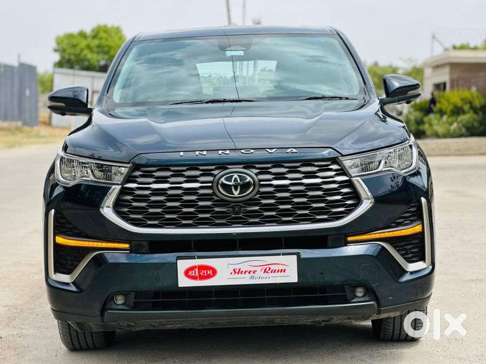 Toyota Innova Hycross 2.0 Zx Hybrid 7 Str, 2024, Petrol