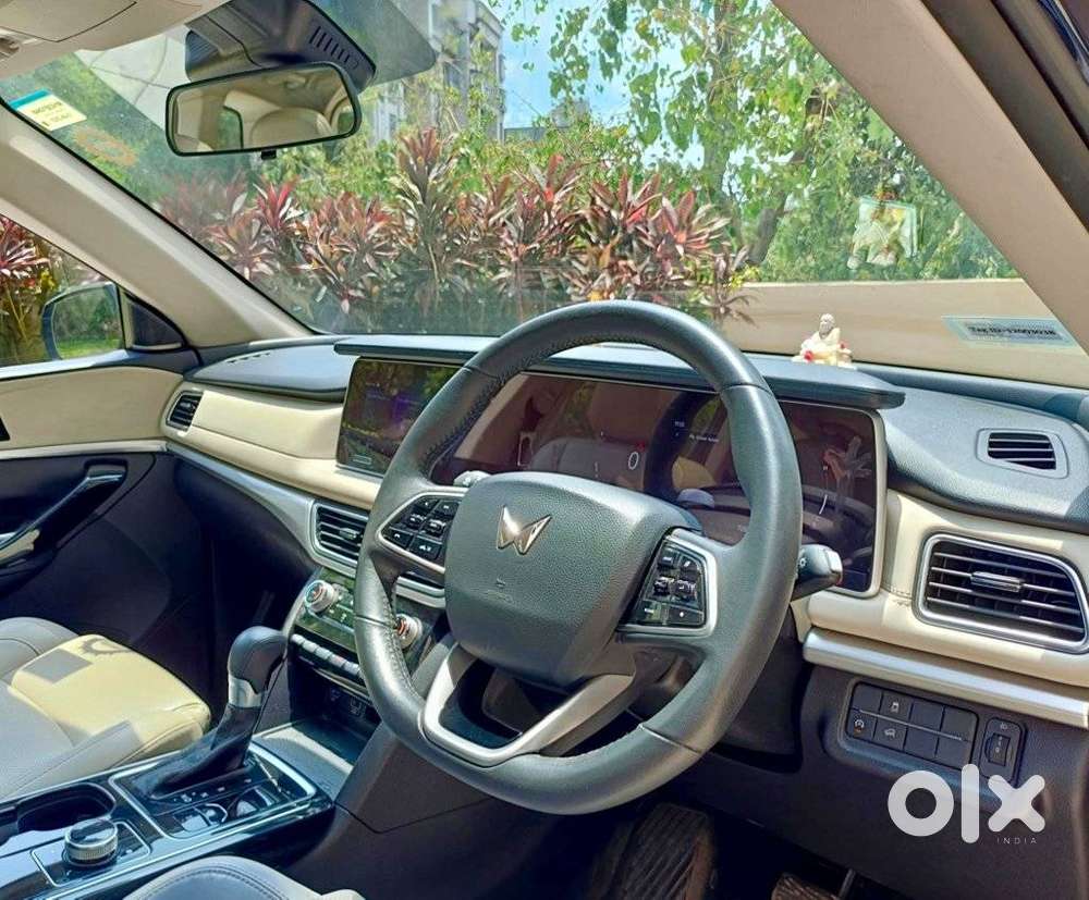 Mahindra Xuv700 Ax7 Luxury Pack Awd, 2023, Diesel
