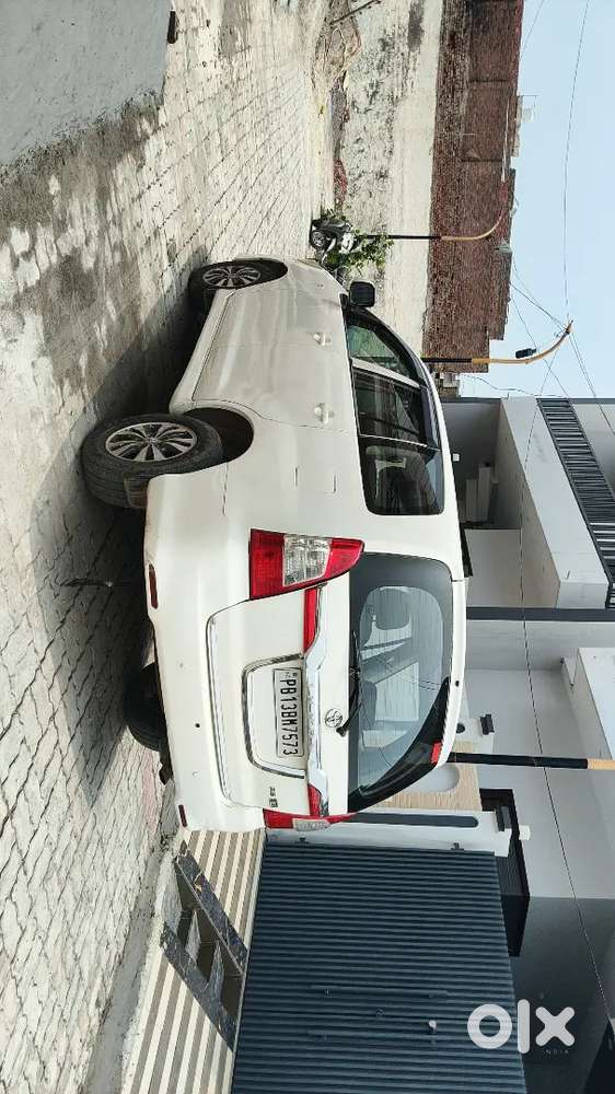 Toyota Innova Diesel 2015