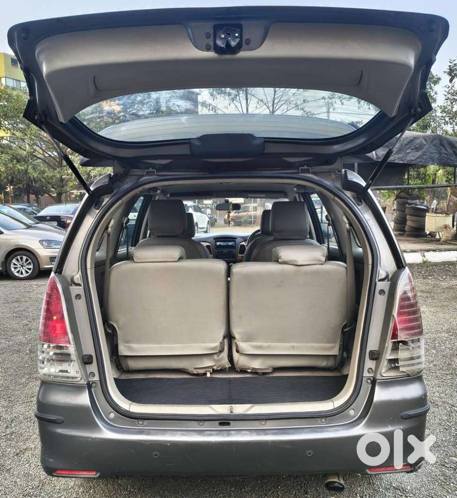 Toyota Innova 2.5 V 7 Str, 2011, Diesel