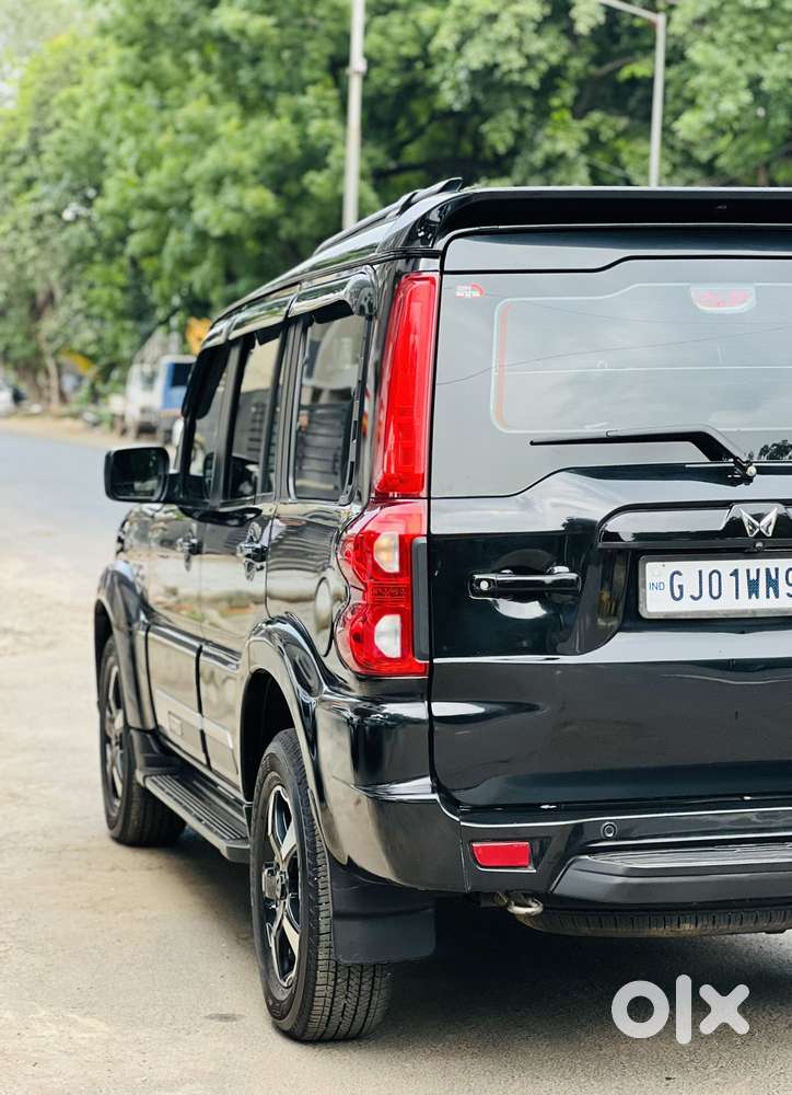 Mahindra Scorpio Classic 2.2 S 11 Mt 7 Str, 2023, Diesel
