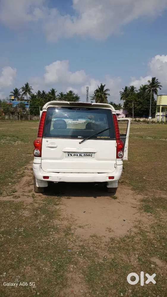 Mahindra Scorpio 2002