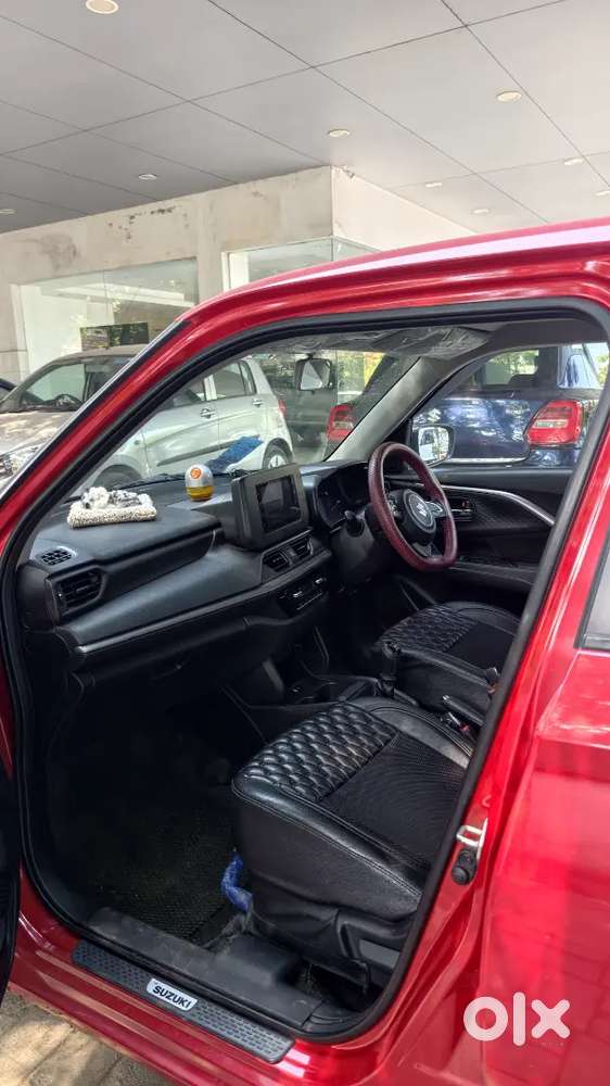 Maruti Suzuki Swift Amt 2025