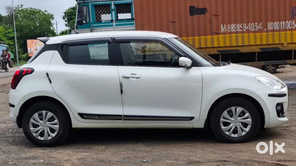 Maruti Suzuki Swift Vxi, 2021, Petrol