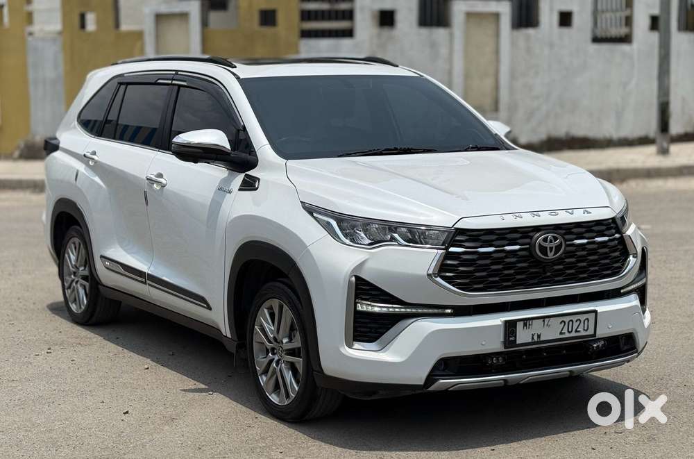 Toyota Innova Hycross 2.0 Zx Hybrid 7 Str, 2023, Petrol