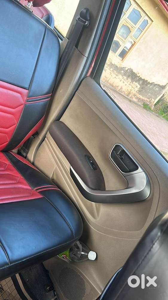 Mahindra Tuv 300 2019 Diesel Well Maintained