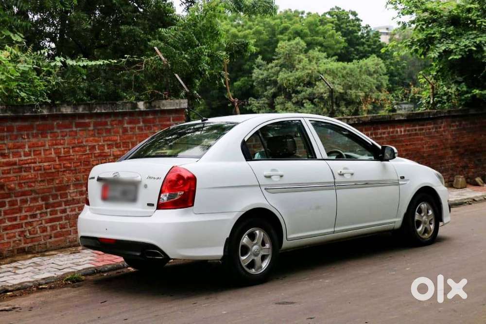 Hyundai Verna Crdi Vgt Sx 1.5, 2011, Diesel
