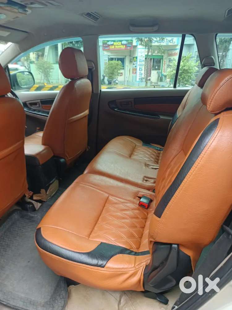 Toyota Innova Diesel 2015 Commercial Vehicle,  Quarterly T