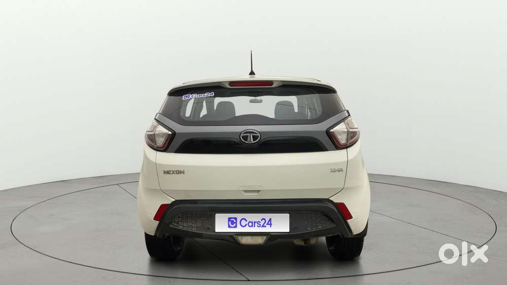 Tata Nexon 1.2 Revotron Xma, 2019, Petrol