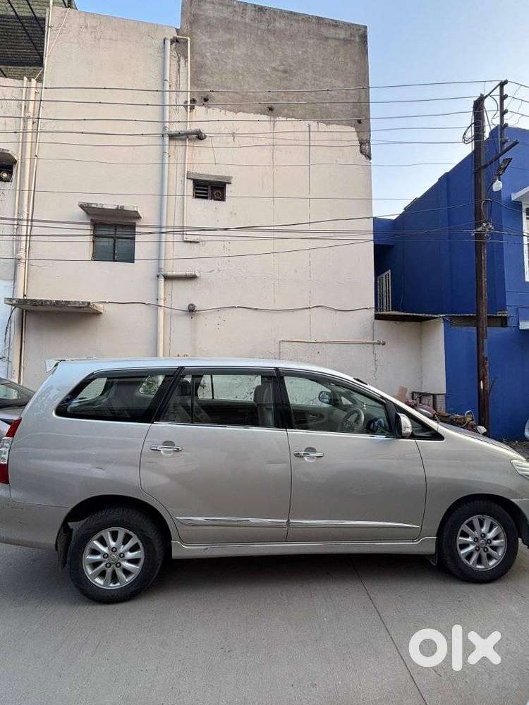 Toyota Innova 2.5 V 7 Str, 2014, Diesel