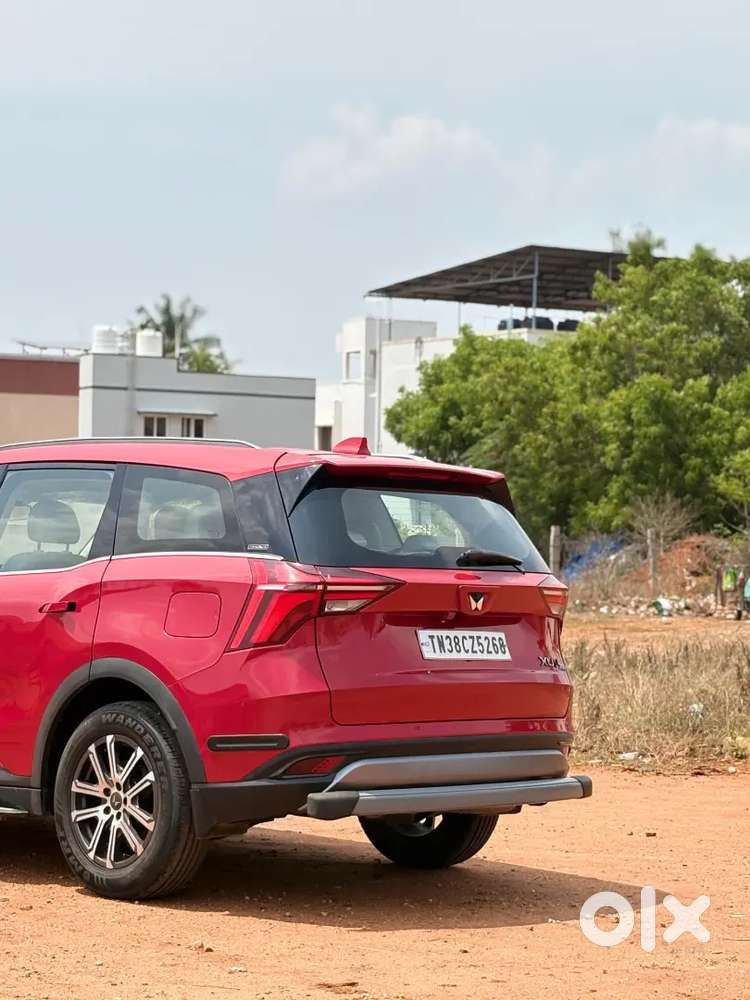 Mahindra Xuv700axl Petrol At