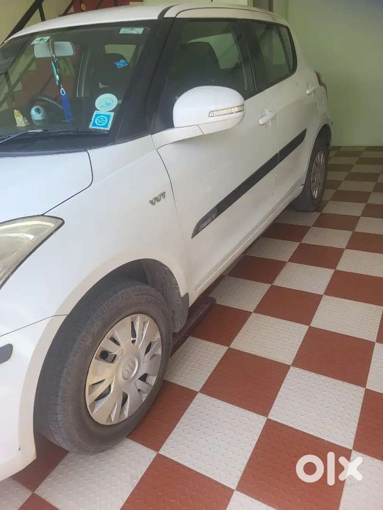 Maruti Suzuki Swift 2014 Petrol 83500 Km Driven