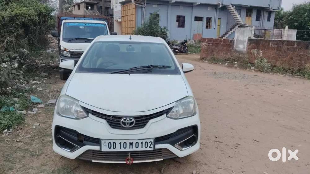 Toyota Etios Cross 2019