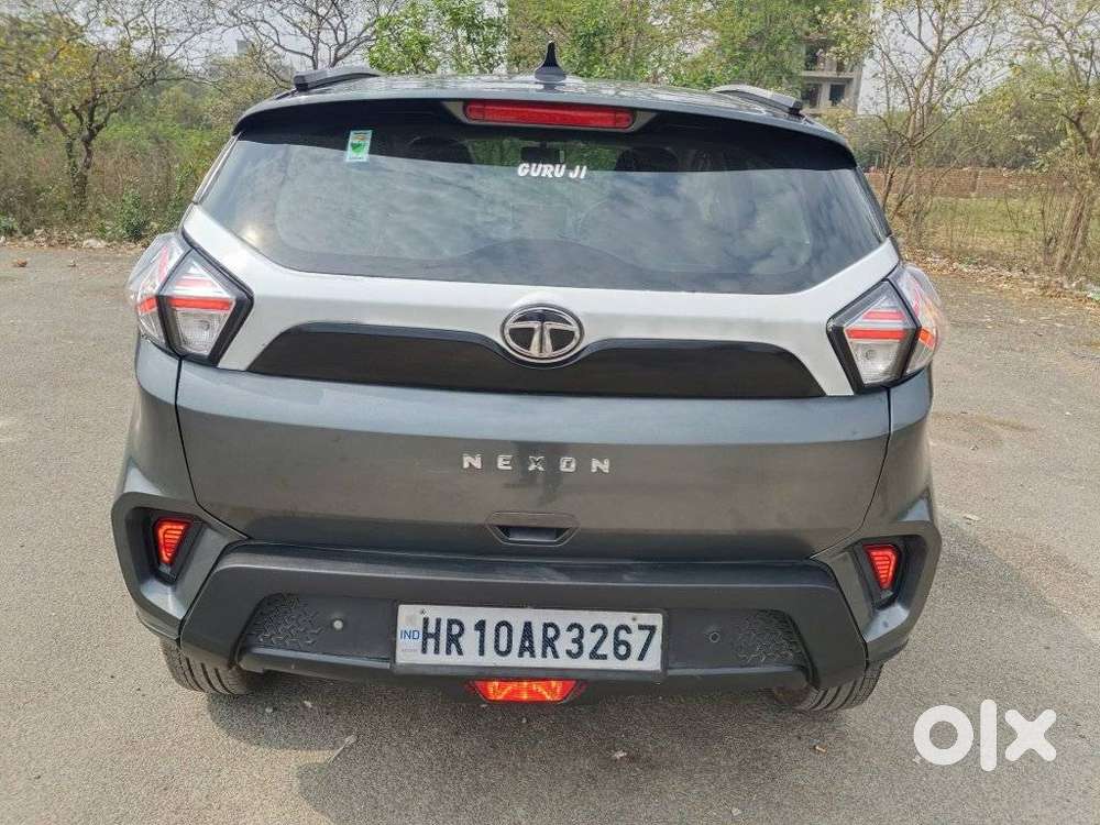 Tata Nexon, 2023, Petrol