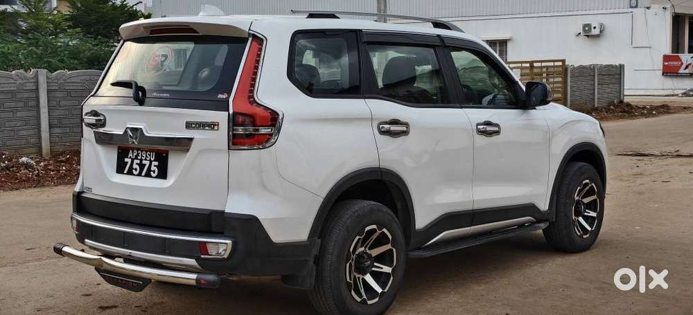 Mahindra Scorpio-n 2.2 Z6 Diesel Mt 7 Str, 2023, Diesel