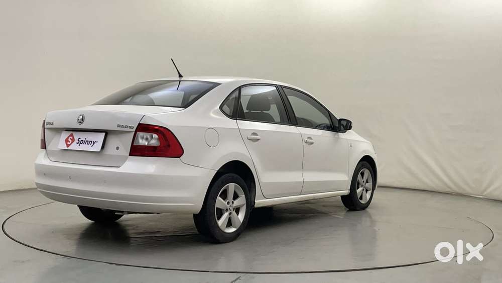 Skoda Rapid 2013-2016 1.6 Mpi Elegance Plus, 2015, Petrol