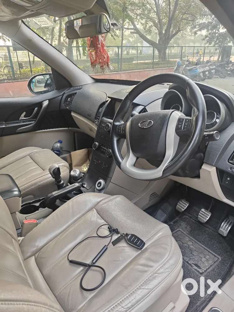 Mahindra Xuv500 1.99 W10 2017