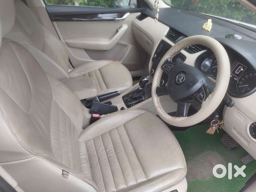 Skoda Octavia Facelift 2015 Diesel 120000 Km Driven