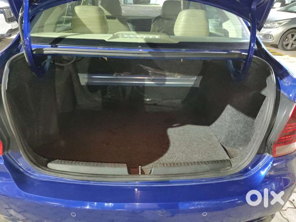 Volkswagen Vento 2010-2013 Petrol Highline At, 2021, Petrol