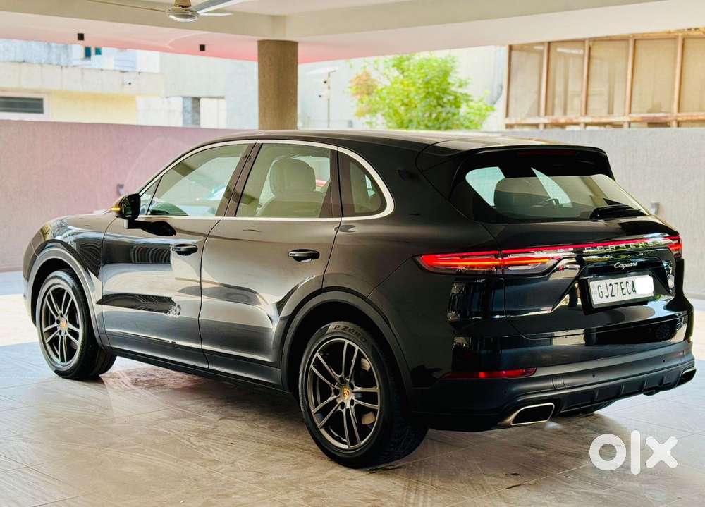 Porsche Cayenne Base, 2023, Petrol