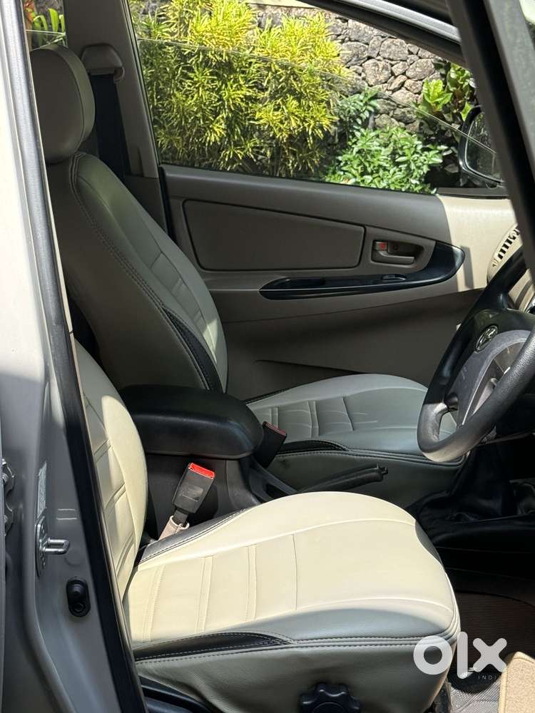 Toyota Innova 2.5 Gx 7 Str Bs-iii, 2016, Diesel