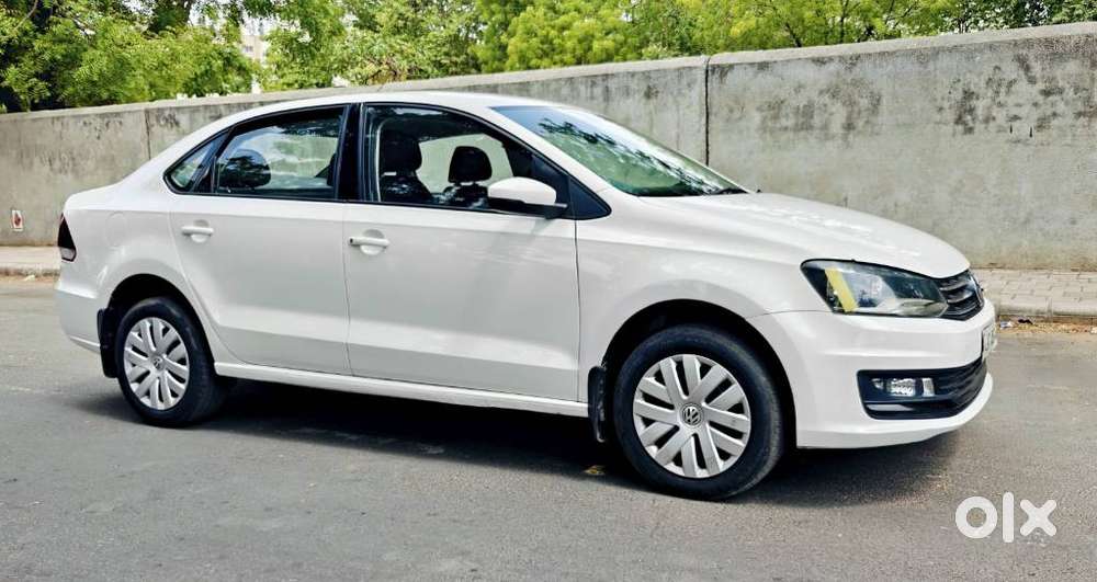 Volkswagen Vento 1.2 Tsi Comfortline At, 2015, Petrol