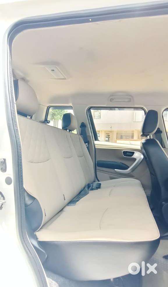 Mahindra Tuv 300 T10 Opt, 2017, Diesel