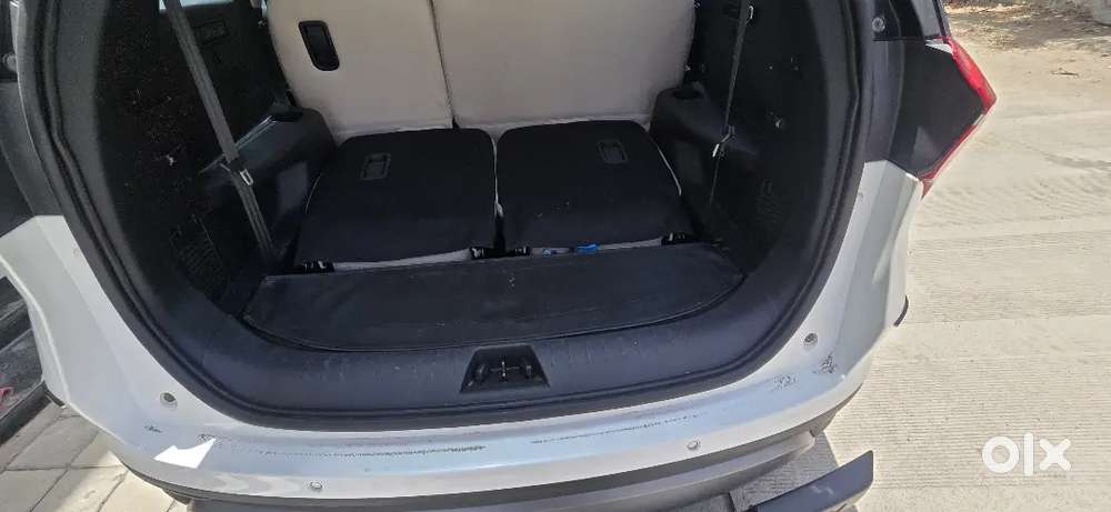 Mahindra Xuv700 2025 Diesel 17000 Km Driven