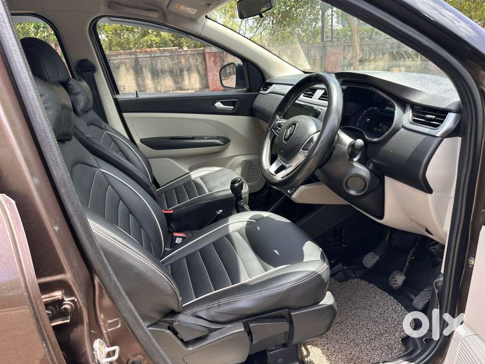 Renault Triber Rxz, 2023, Petrol
