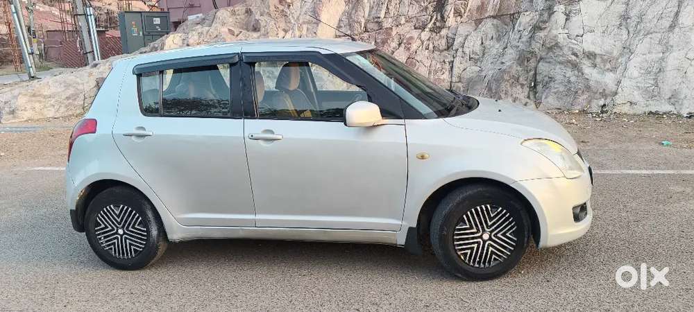 Maruti Suzuki Swift 2010 Diesel 88000 Km Driven