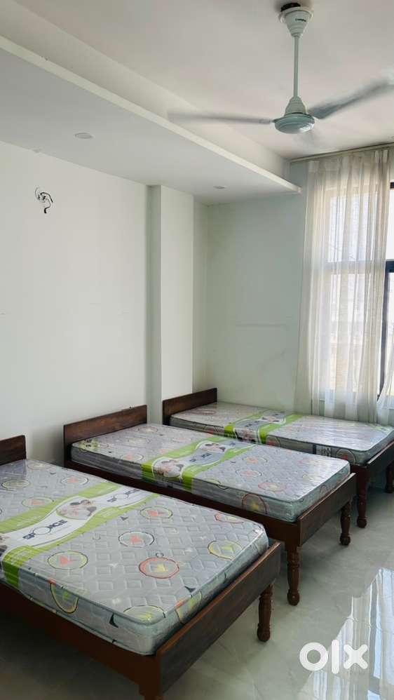 Triple bed sharing room for girls only