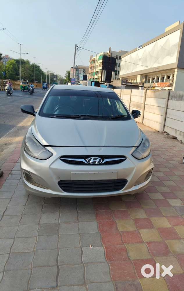 Hyundai Fluidic Verna 2011