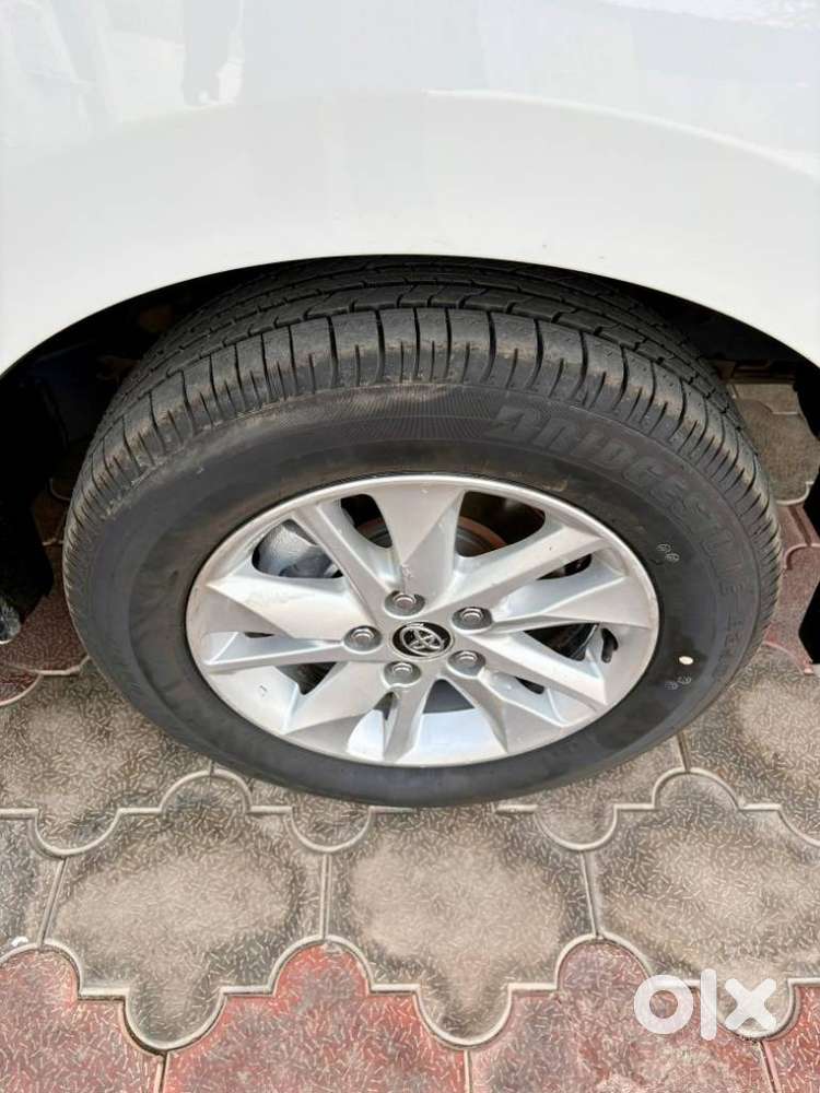 Toyota Innova Crysta 2.8 Gx At 8 Seater, 2020, Diesel