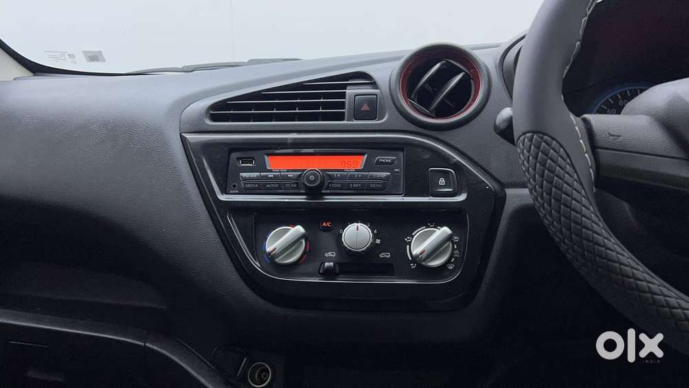 Datsun Redigo 1.0 Limited Edition 2018, 2018, Petrol