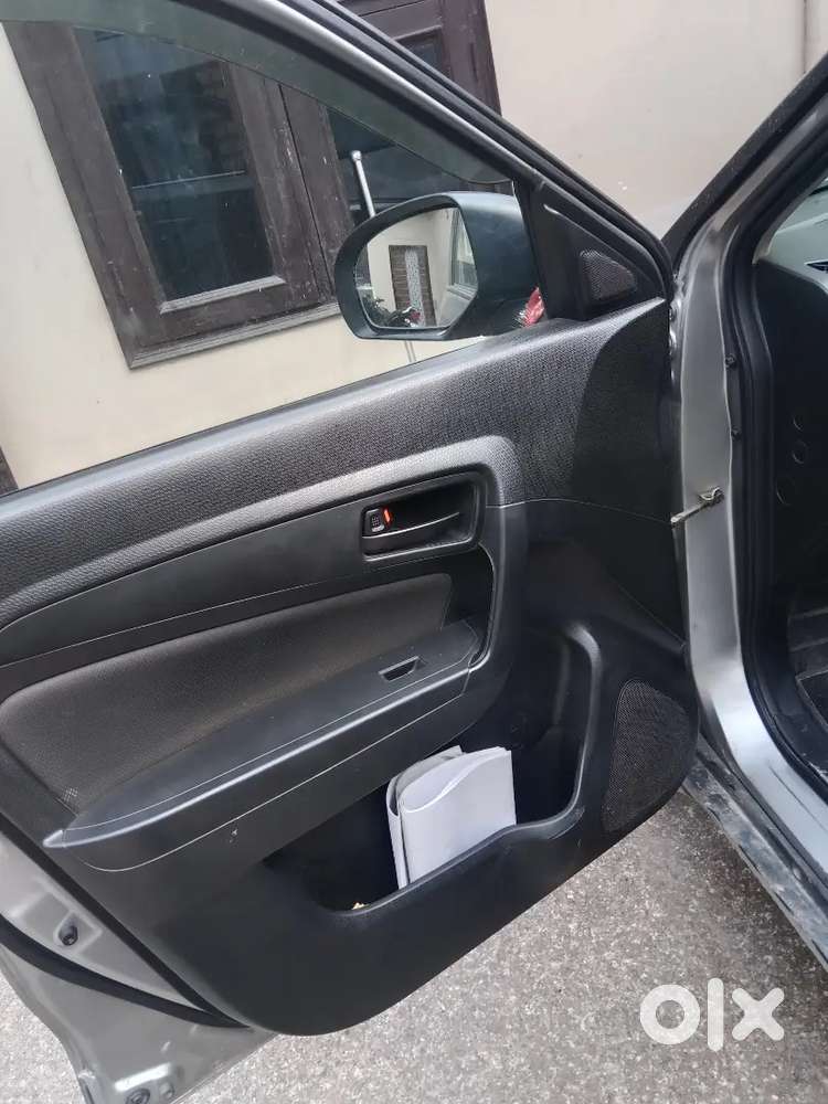 Maruti Suzuki Brezza Lxi 2021