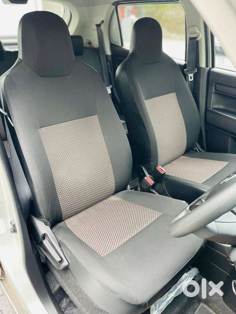 Maruti Suzuki S-presso Vxi At, 2022, Petrol