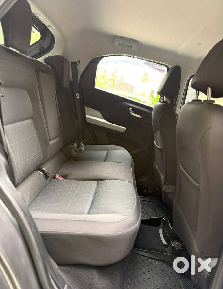 Tata Punch Creative, 2022, Petrol