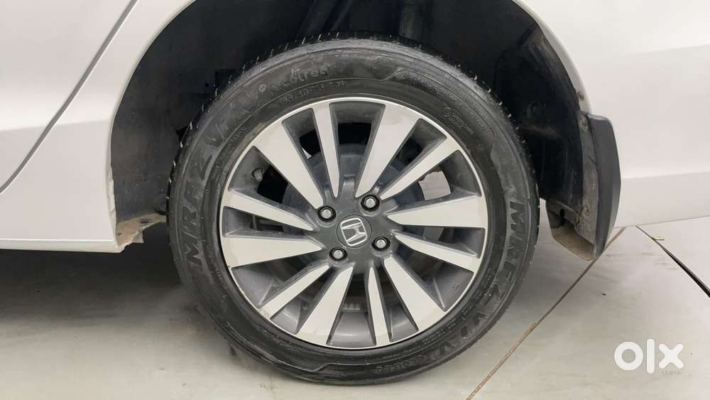 Honda City 1.5 V Mt, 2023, Petrol