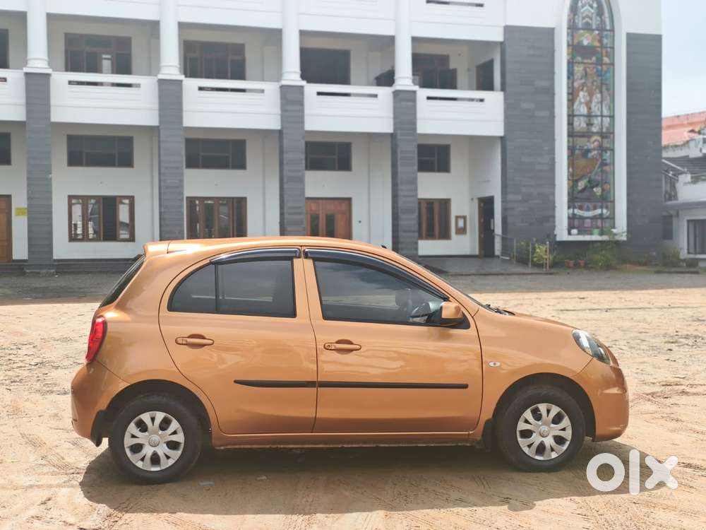 Nissan Micra Active Xv, 2017, Petrol