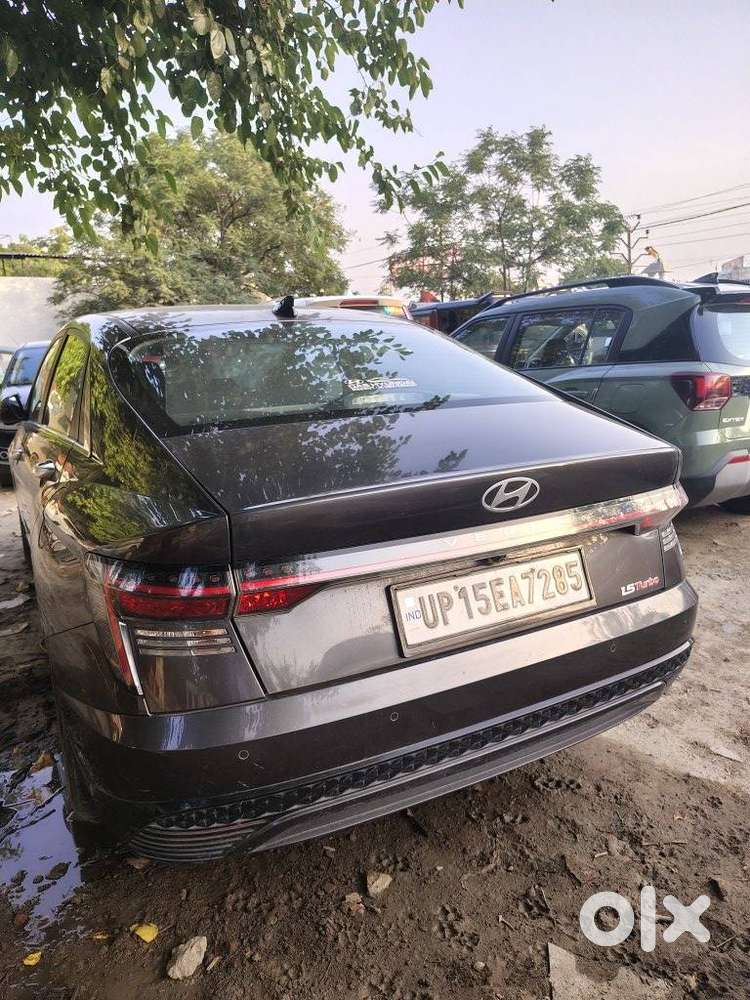 Hyundai Verna 1.5 Sx (o) Petrol Mt, 2023, Petrol