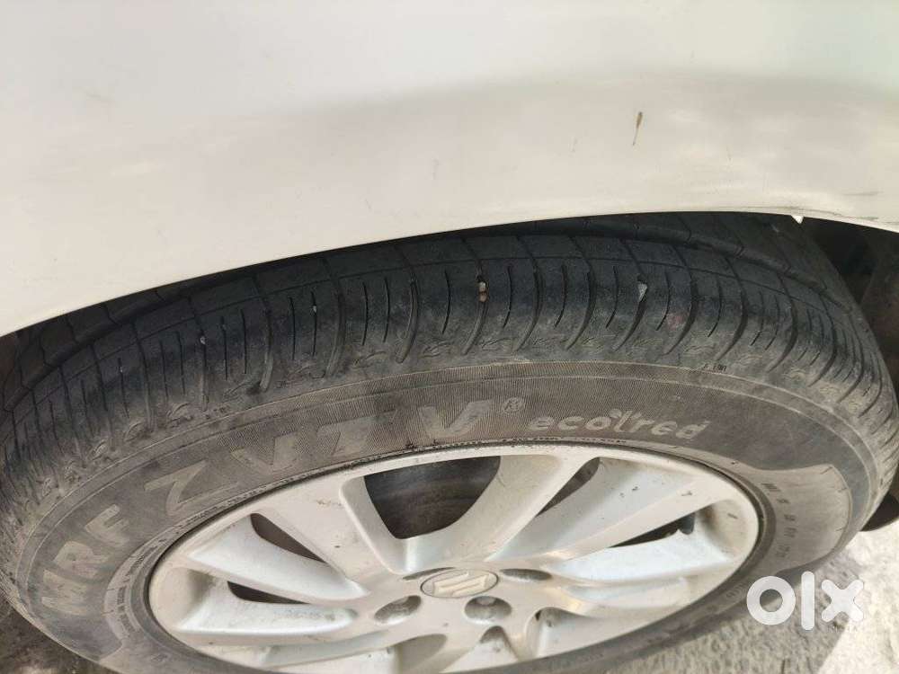 Maruti Suzuki Swift Zxi, 2012, Petrol