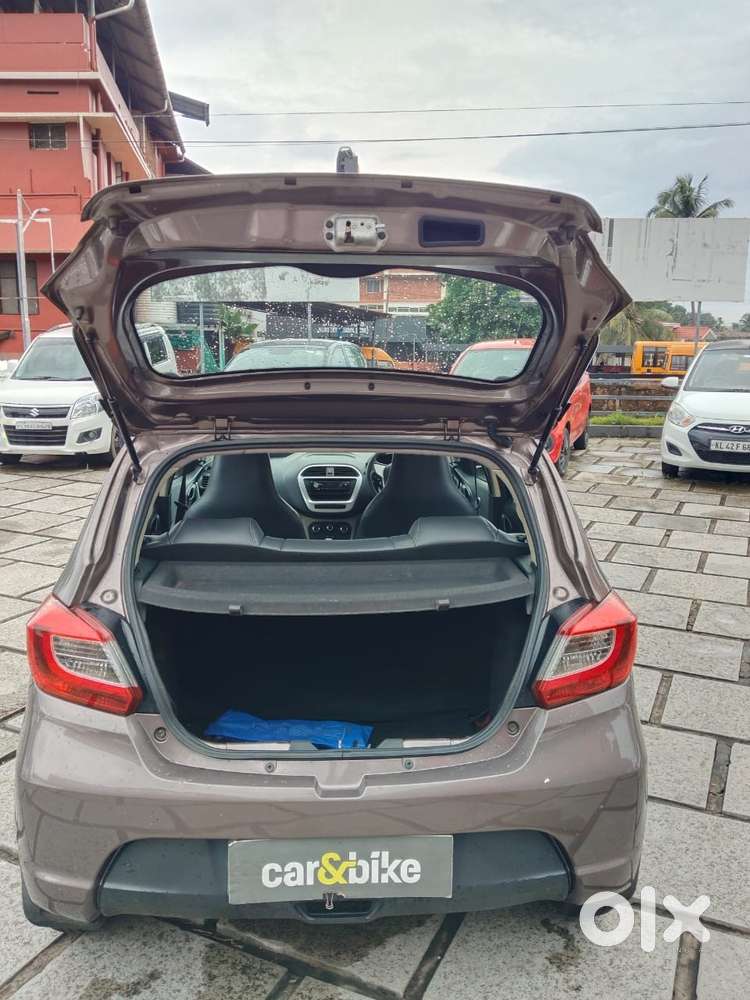 Tata Tiago 1.2 Revotron Xm, 2016, Petrol