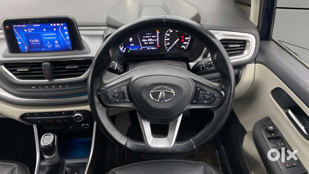 Tata Altroz 1.2 Xza Plus, 2022, Petrol