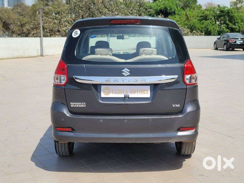 Maruti Suzuki Ertiga Vxi At Petrol, 2016, Petrol