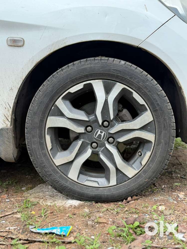 Honda Mobilio Diesel 2015