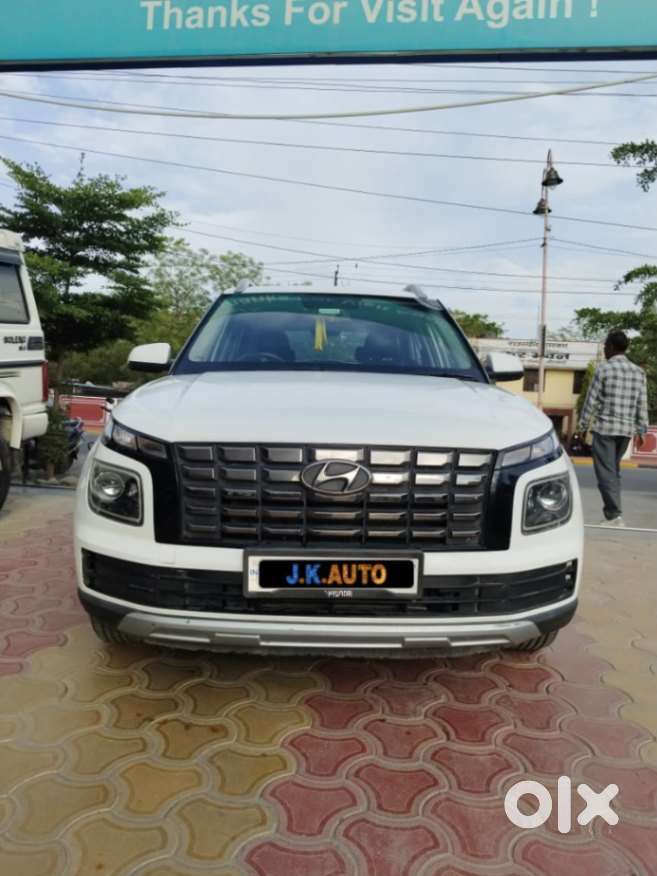 Hyundai Venue Sx Mt, 2023, Petrol